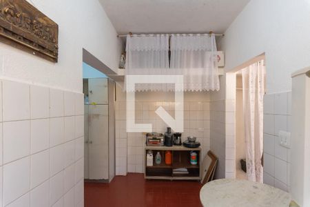 Casa à venda com 360m², 5 quartos e 2 vagasCasa 2- Cozinha