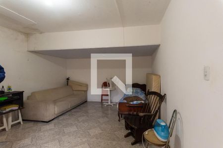 Casa à venda com 360m², 5 quartos e 2 vagasQuarto de Serviço