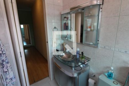 Casa à venda com 175m², 4 quartos e 2 vagasBanheiro 3