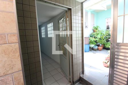 Casa à venda com 175m², 4 quartos e 2 vagasCorredor