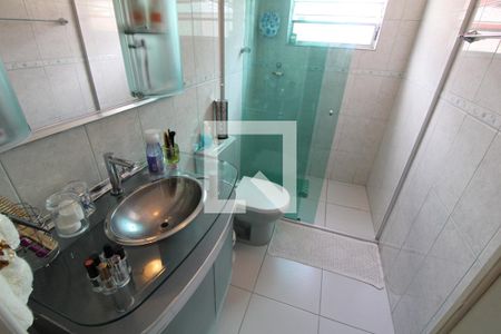 Casa à venda com 175m², 4 quartos e 2 vagasBanheiro 3