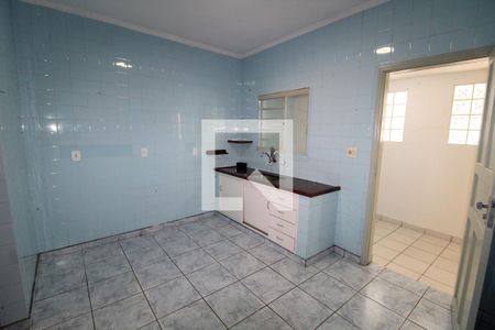 Casa à venda com 175m², 4 quartos e 2 vagasCozinha