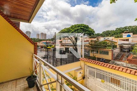 Casa à venda com 198m², 3 quartos e 4 vagas Casa à venda com 198m², 3 quartos e 4 vagasSuite 1 - Varanda