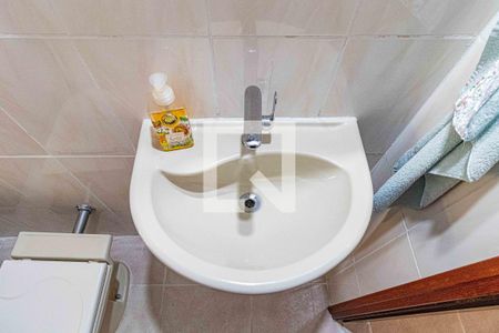 Casa à venda com 198m², 3 quartos e 4 vagas Casa à venda com 198m², 3 quartos e 4 vagasLavabo