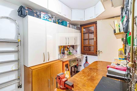 Casa à venda com 198m², 3 quartos e 4 vagas Casa à venda com 198m², 3 quartos e 4 vagasQuarto fundos