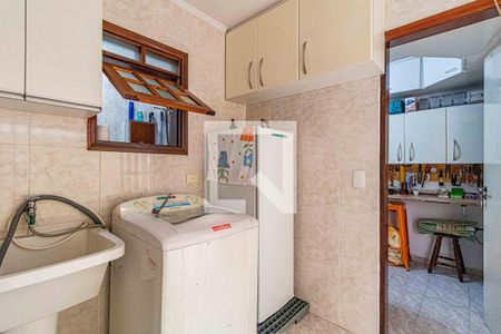 Casa à venda com 198m², 3 quartos e 4 vagas Casa à venda com 198m², 3 quartos e 4 vagasLavanderia