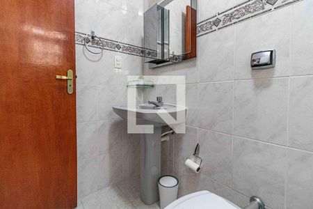 Casa à venda com 198m², 3 quartos e 4 vagas Casa à venda com 198m², 3 quartos e 4 vagasSuite 2 - Banheiro