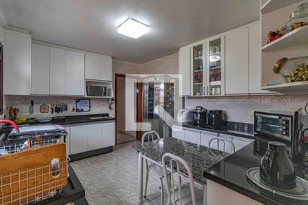 Casa à venda com 198m², 3 quartos e 4 vagas Casa à venda com 198m², 3 quartos e 4 vagasCozinha