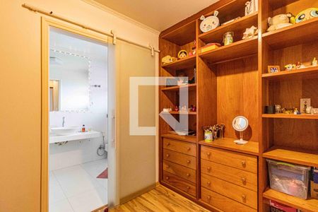 Casa à venda com 198m², 3 quartos e 4 vagas Casa à venda com 198m², 3 quartos e 4 vagasSuite 3 - Closet