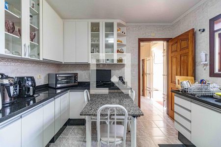 Casa à venda com 198m², 3 quartos e 4 vagas Casa à venda com 198m², 3 quartos e 4 vagasCozinha