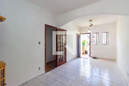 Sala de casa para alugar com 2 quartos, 90m² em Conjunto Residencial Butantã, São Paulo