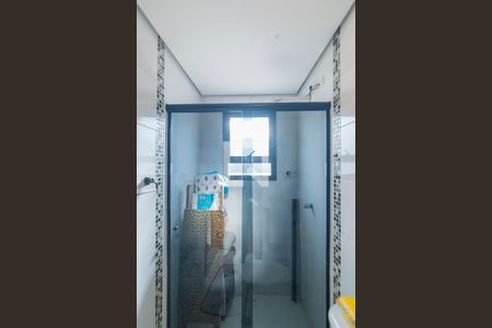 Banheiro da Suite de apartamento para alugar com 2 quartos, 120m² em Vila Pires, Santo André