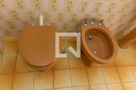 Apartamento à venda com 90m², 3 quartos e 1 vaga Apartamento à venda com 90m², 3 quartos e 1 vagaBanheiro