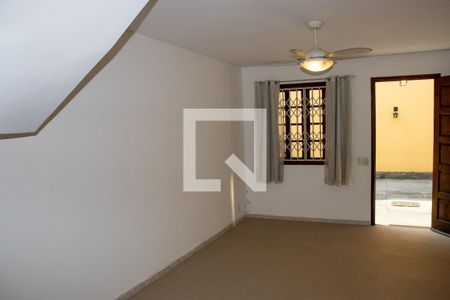 Sala de casa de condomínio à venda com 4 quartos, 110m² em Anil, Rio de Janeiro