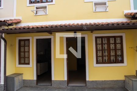 Casa de condomínio à venda com 110m², 4 quartos e 1 vagaFachada casa