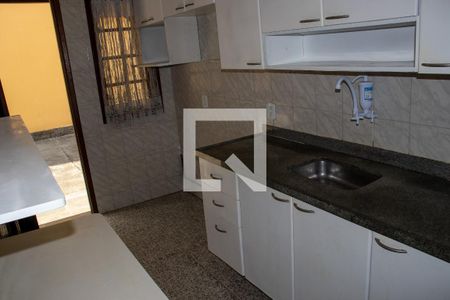 Casa de condomínio à venda com 110m², 4 quartos e 1 vagaCozinha