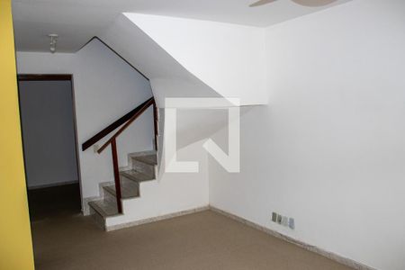 Sala de casa de condomínio à venda com 4 quartos, 110m² em Anil, Rio de Janeiro