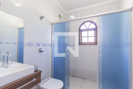 Casa à venda com 155m², 4 quartos e 4 vagasBanheiro da suíte