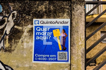 Casa à venda com 159m², 4 quartos e 4 vagasFachada com Plaquinha