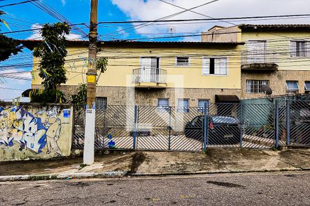 Casa à venda com 159m², 4 quartos e 4 vagasFachada com Plaquinha