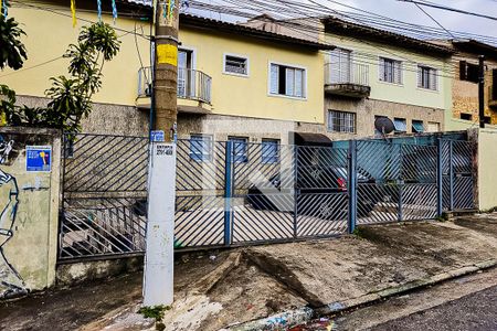 Casa à venda com 159m², 4 quartos e 4 vagasFachada com Plaquinha