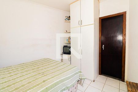 Casa à venda com 159m², 4 quartos e 4 vagasSuíte