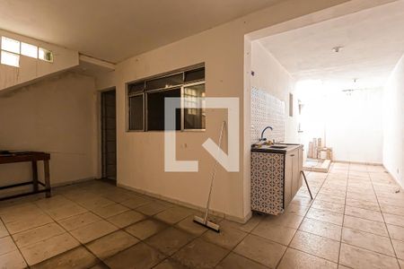 Casa à venda com 200m², 4 quartos e 4 vagasÁrea de Serviço