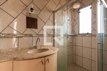 Casa à venda com 200m², 4 quartos e 4 vagasBanheiro da Suíte