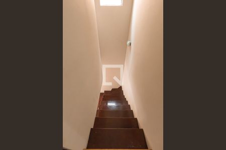 Casa à venda com 200m², 4 quartos e 4 vagasCorredor