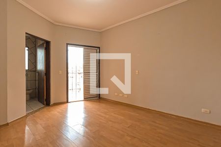 Casa à venda com 200m², 4 quartos e 4 vagasSuíte