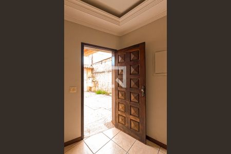 Casa à venda com 200m², 4 quartos e 4 vagasEntrada