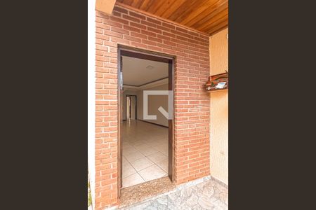 Casa à venda com 200m², 4 quartos e 4 vagasEntrada