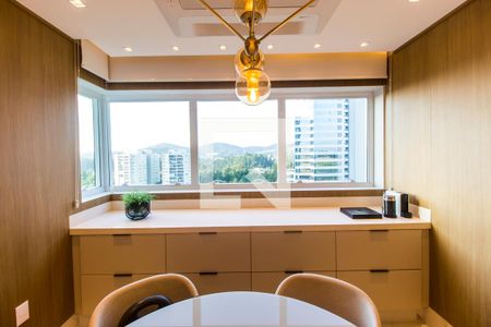 Apartamento à venda com 376m², 3 quartos e 4 vagasCozinha