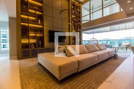 Sala de TV de apartamento à venda com 3 quartos, 376m² em Alphaville Empresarial, Barueri