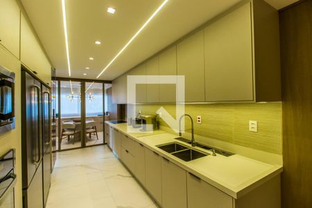 Apartamento à venda com 376m², 3 quartos e 4 vagasCozinha