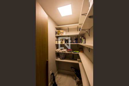 Apartamento à venda com 376m², 3 quartos e 4 vagasDespensa