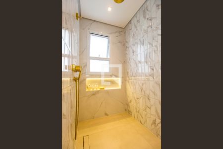 Apartamento à venda com 376m², 3 quartos e 4 vagasDetalhe do Banheiro da Suite