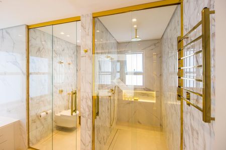 Apartamento à venda com 376m², 3 quartos e 4 vagasBanheiro da Suíte