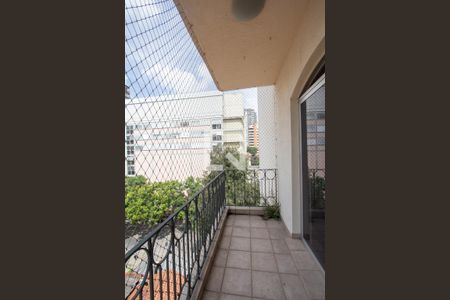 Apartamento à venda com 210m², 3 quartos e 3 vagasSala de TV varanda