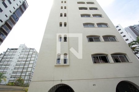 Apartamento à venda com 210m², 3 quartos e 3 vagasFachada