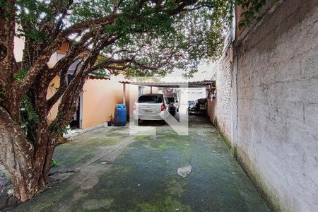 Casa à venda com 300m², 3 quartos e 4 vagasQuintal