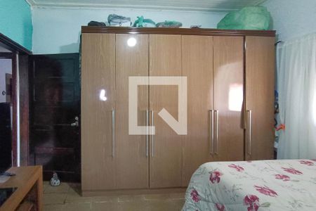 Casa à venda com 300m², 3 quartos e 4 vagasQuarto