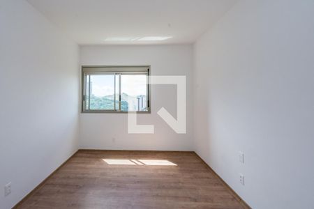 Apartamento à venda com 126m², 3 quartos e 3 vagas Apartamento à venda com 126m², 3 quartos e 3 vagasSuíte