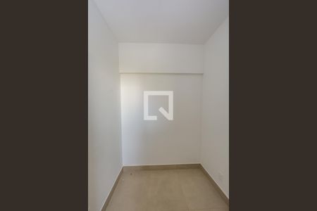 Apartamento à venda com 126m², 3 quartos e 3 vagas Apartamento à venda com 126m², 3 quartos e 3 vagasQuarto de Serviço
