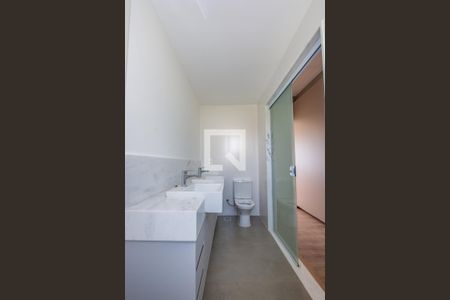 Apartamento à venda com 126m², 3 quartos e 3 vagas Apartamento à venda com 126m², 3 quartos e 3 vagasBanheiro da Suíte