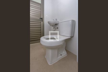Apartamento à venda com 126m², 3 quartos e 3 vagas Apartamento à venda com 126m², 3 quartos e 3 vagasBanheiro de serviço