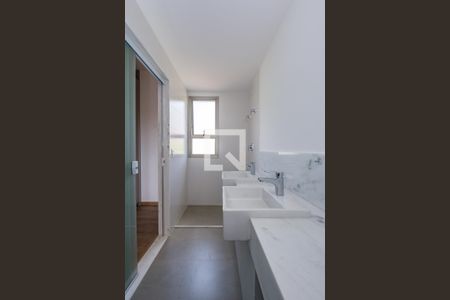 Apartamento à venda com 126m², 3 quartos e 3 vagas Apartamento à venda com 126m², 3 quartos e 3 vagasBanheiro da Suíte