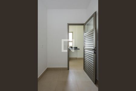 Apartamento à venda com 126m², 3 quartos e 3 vagas Apartamento à venda com 126m², 3 quartos e 3 vagasQuarto de Serviço