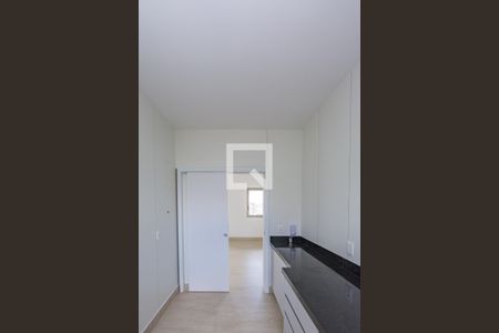 Apartamento à venda com 126m², 3 quartos e 3 vagas Apartamento à venda com 126m², 3 quartos e 3 vagasCozinha