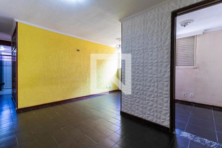 Sala de apartamento para alugar com 3 quartos, 75m² em Itaquera, São Paulo